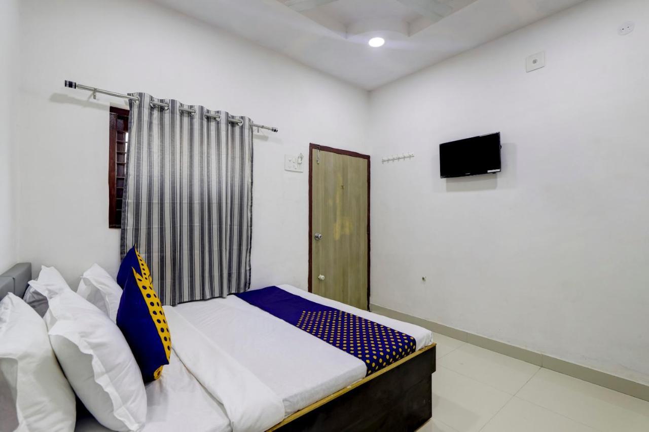 Spot On 71130 Hotel Shiv Krupa Anjar Экстерьер фото