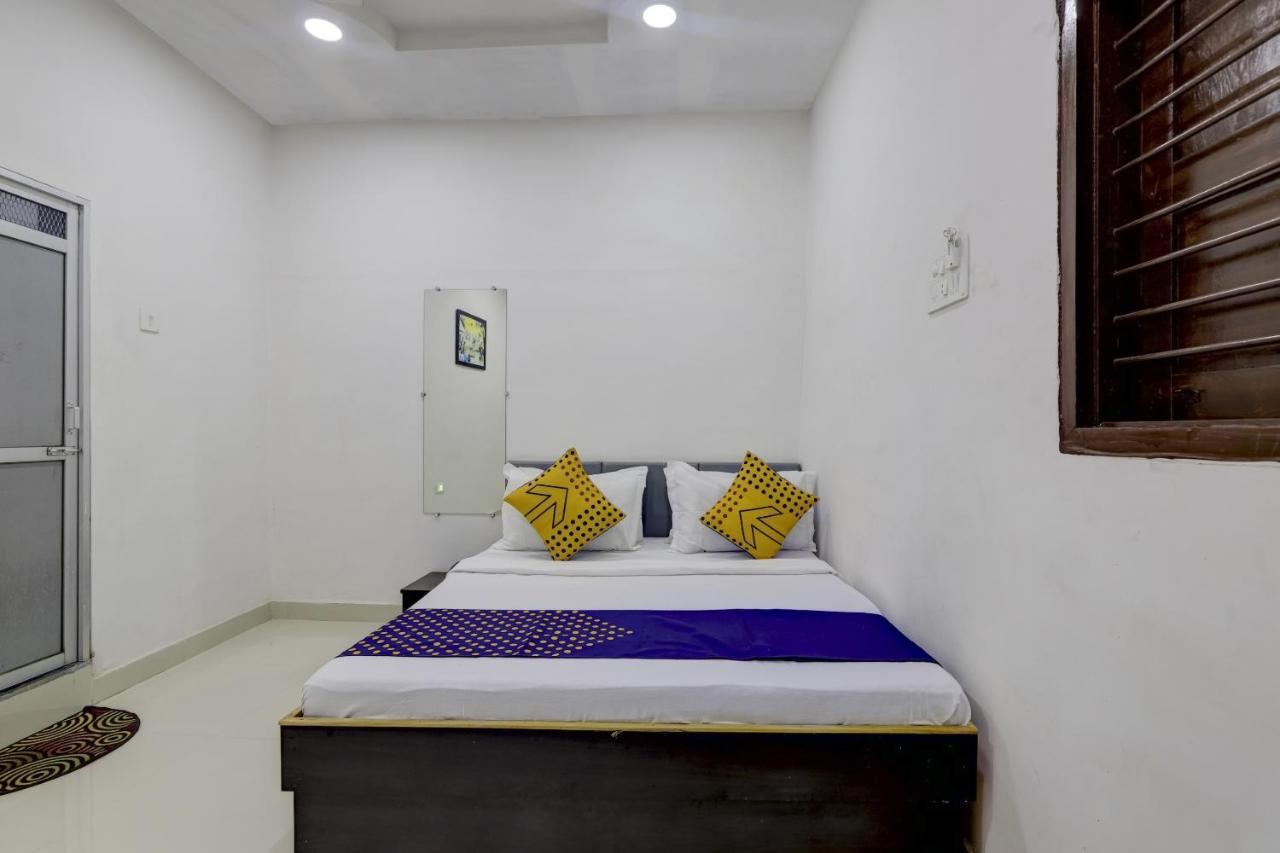 Spot On 71130 Hotel Shiv Krupa Anjar Экстерьер фото